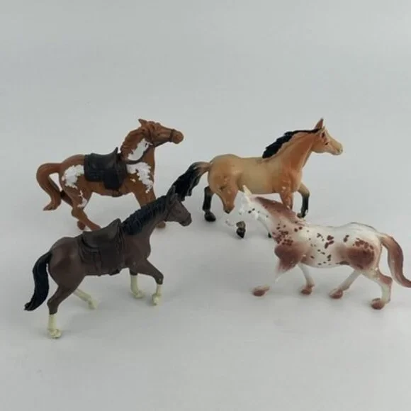 Popak New Ray Plastic Toy Horse Figures Set of 4 PVC - Picture 15 of 16